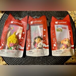 ❌SOLD❌ Tonie Age 3+) Girl Bundle